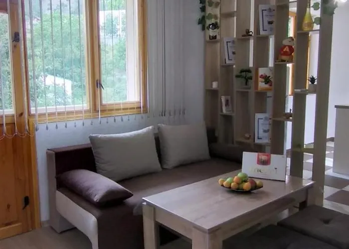 къща росена - за гости Девин